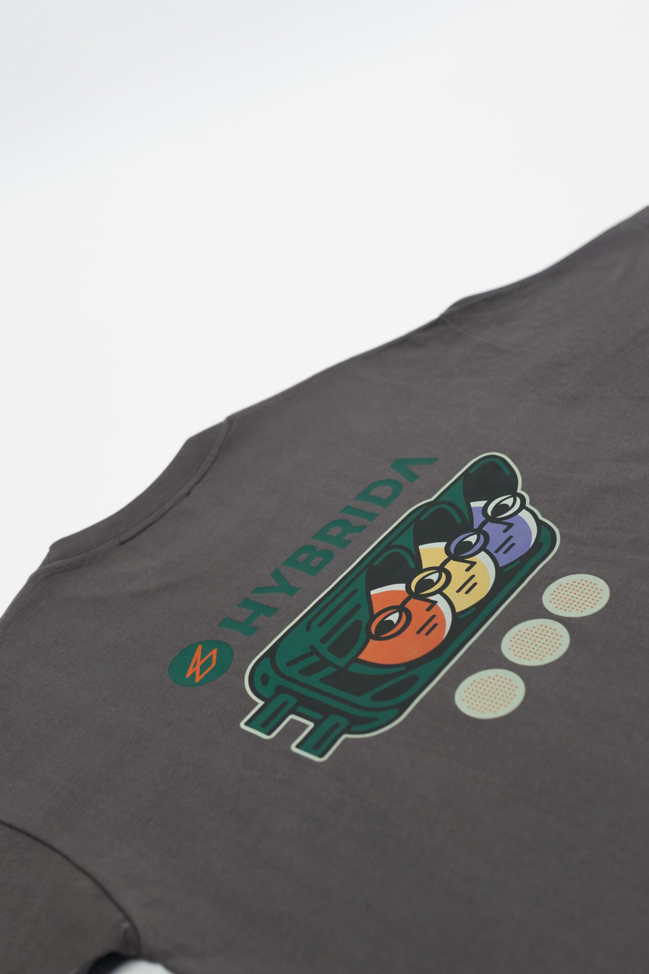 Hybrida 280gsm Concrete Foundation Tee — back-print Kiko construction detail