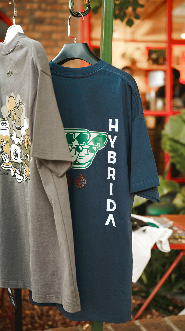 Hybrida Café Jardin pop-up — frame 03